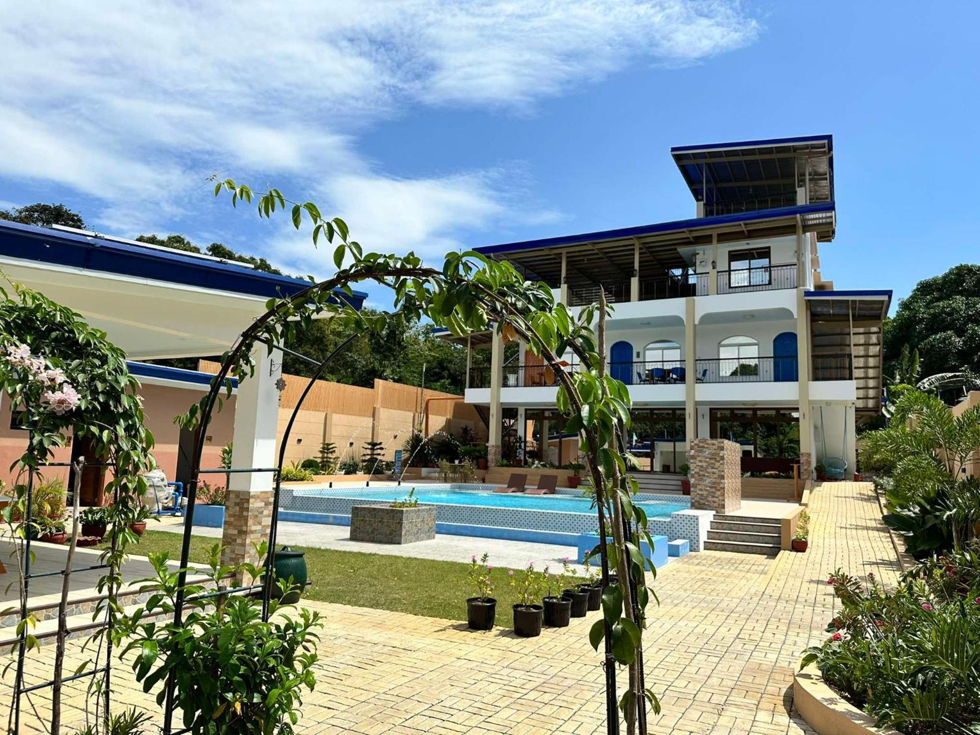 Aina Hannah Family Resort'S Greek Unit Calatagan Extérieur photo